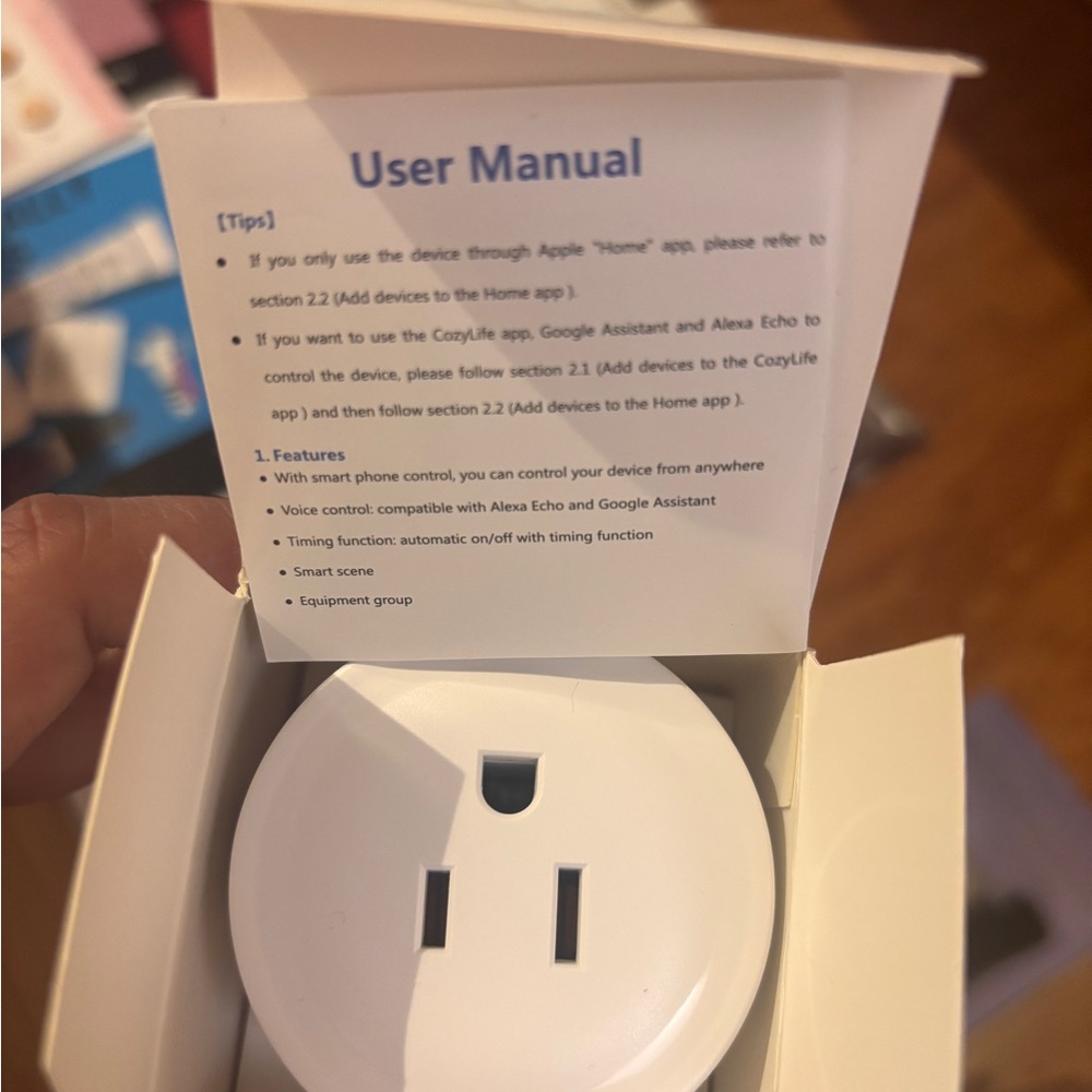 Smart Plug with Icon Design - Picture 2 of 3